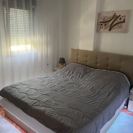 Modern Reality Lejlighed Kumanovo Eksteriør billede