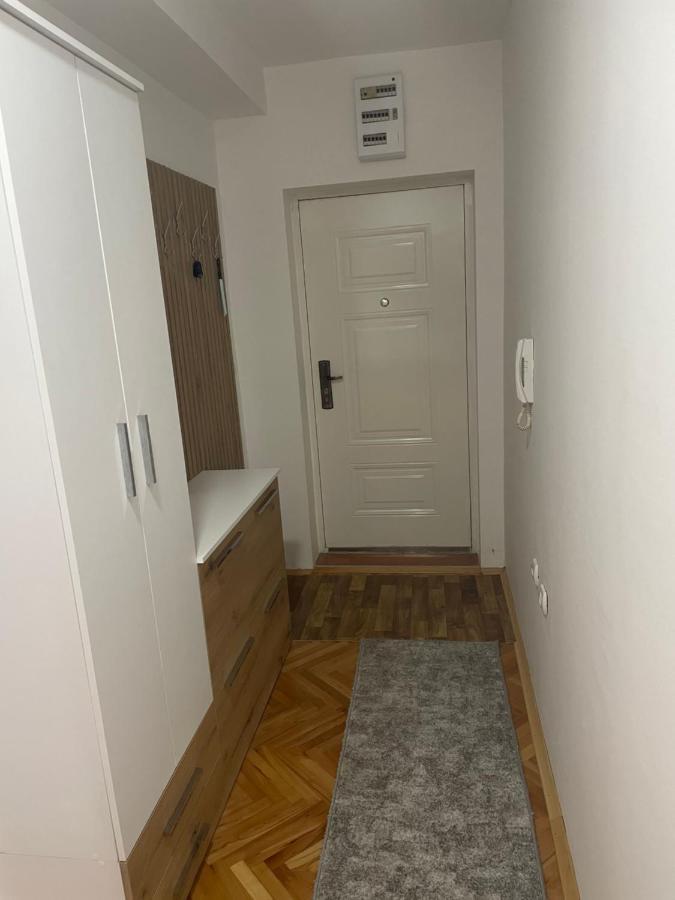 Modern Reality Lejlighed Kumanovo Eksteriør billede
