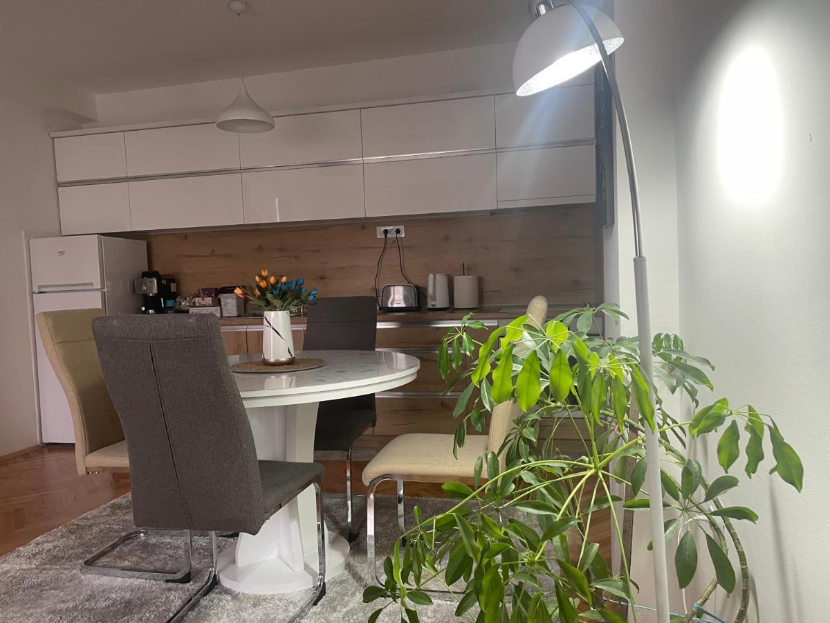 Modern Reality Lejlighed Kumanovo Eksteriør billede