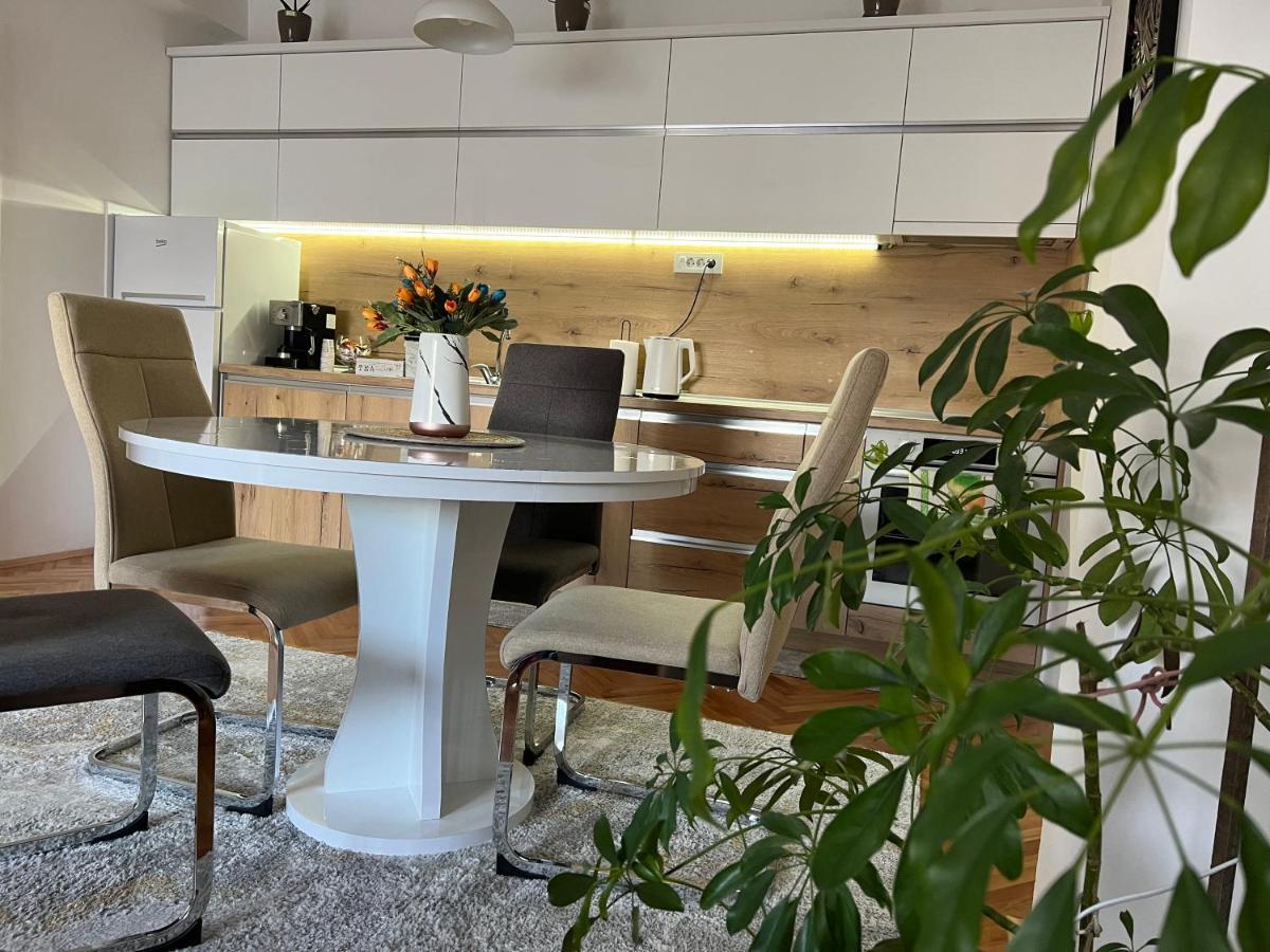 Modern Reality Lejlighed Kumanovo Eksteriør billede